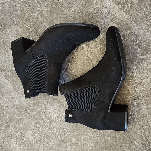 Rieker size 39 black suede slip on ankle bootie stretch panel sides - Picture 2 of 6